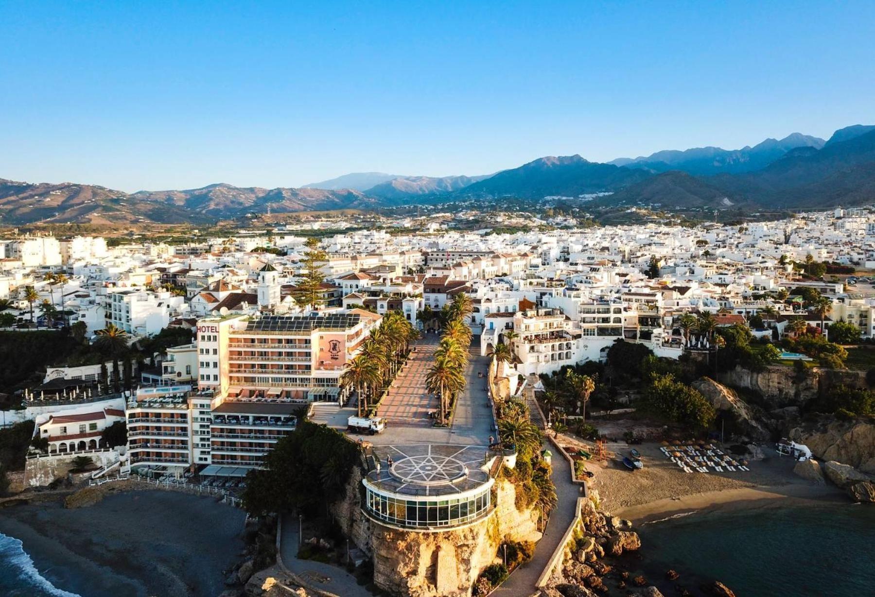 Apartamento En El Centro De Nerja Ngoại thất bức ảnh